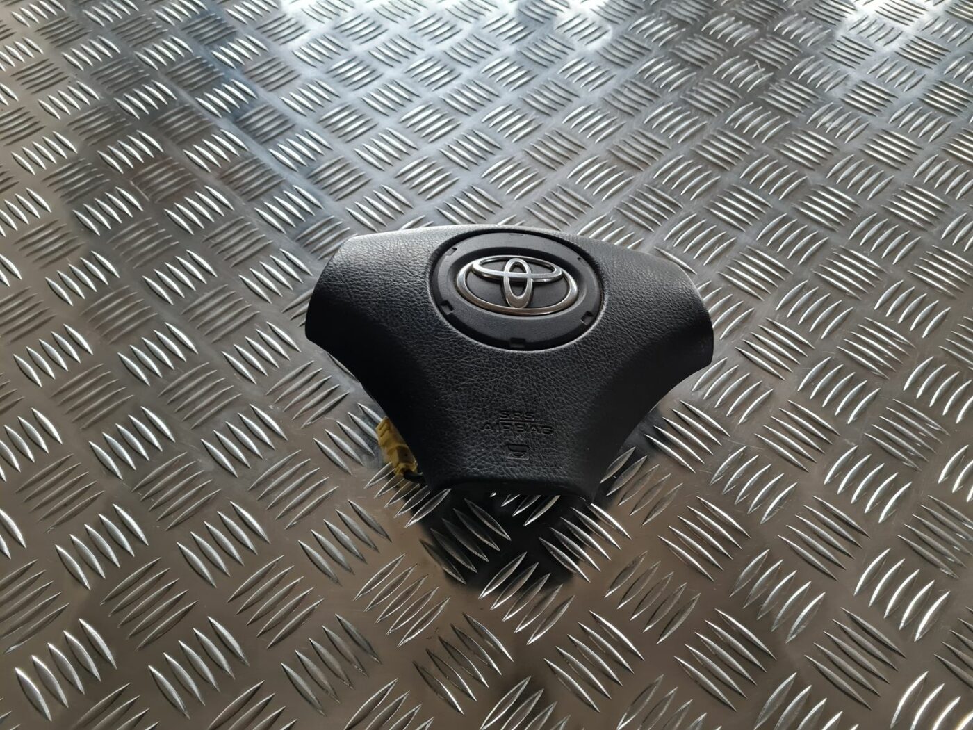 Stūres drošības spilvens priekš TOYOTA COROLLA VERSO 2003