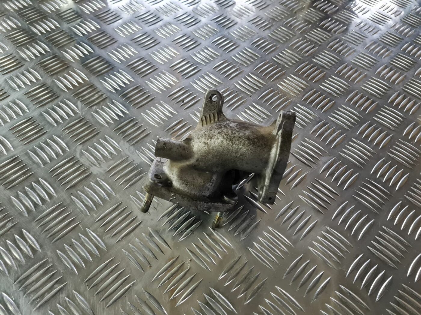 Droseļvārsta gaisa vads priekš TOYOTA COROLLA VERSO 2003 3 Droseļvārsta gaisa vads priekš TOYOTA COROLLA VERSO 2003