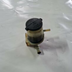 Stūres pastiprinātāja tvertne priekš TOYOTA COROLLA VERSO 2003