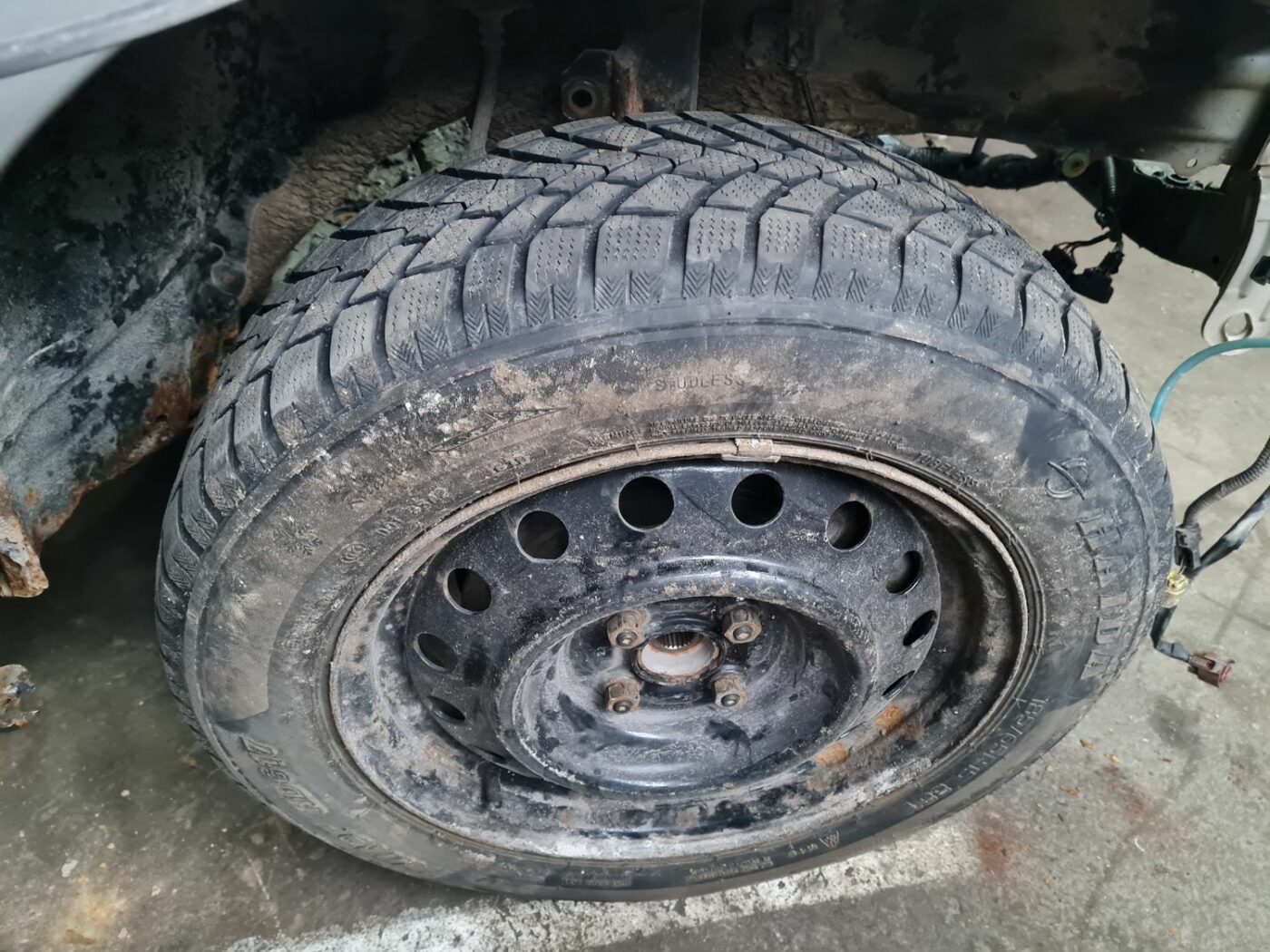 Riteņa disks priekš TOYOTA COROLLA VERSO 2003