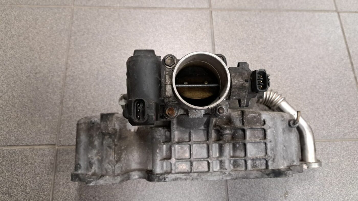 Ieplūdes kolektors priekš TOYOTA COROLLA VERSO 2008 3 Ieplūdes kolektors priekš TOYOTA COROLLA VERSO 2008