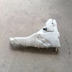 Mazgātāja šķidruma tvertne priekš VOLVO C30 2008 SILVER