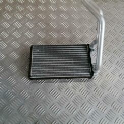 Apsildes sistēmas radiators priekš AUDI A4 2008 AVANT