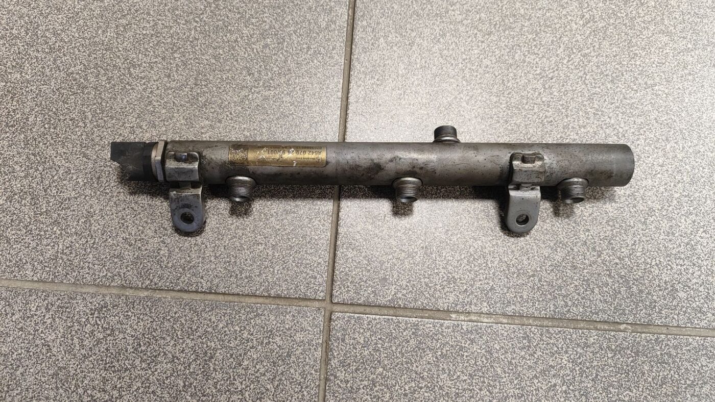 Degvielas sadales caurule priekš MERCEDES BENZ ML320 2006 SILVER