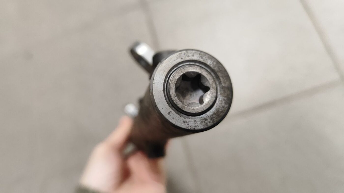 Degvielas sadales caurule priekš MERCEDES BENZ ML320 2006 SILVER