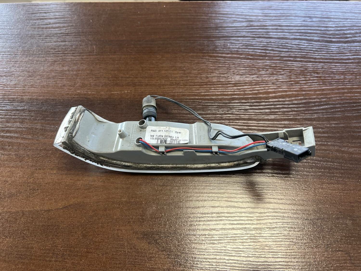 Ārējā spoguļa pagrieziena lukturis priekš MERCEDES BENZ ML320 2006 SILVER 2 Ārējā spoguļa pagrieziena lukturis priekš MERCEDES BENZ ML320 2006 SILVER