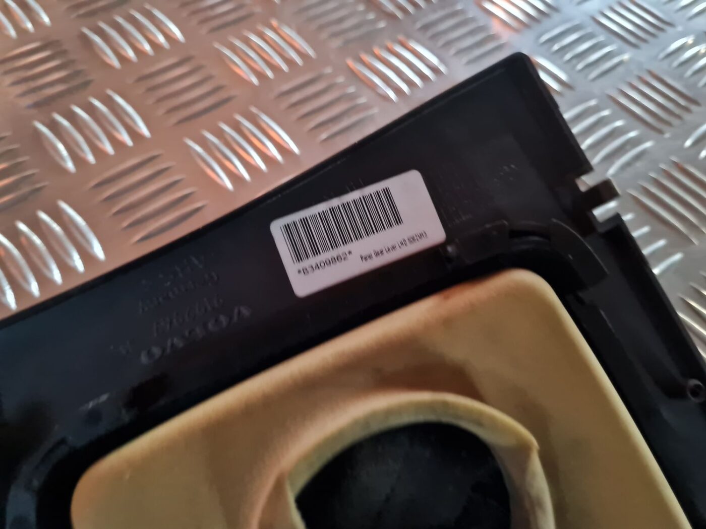 Pārnesumu pārslēgšanas kloķa auduma pārvalks priekš VOLVO V70 2002 ASHGOLD 4 Pārnesumu pārslēgšanas kloķa auduma pārvalks priekš VOLVO V70 2002 ASHGOLD