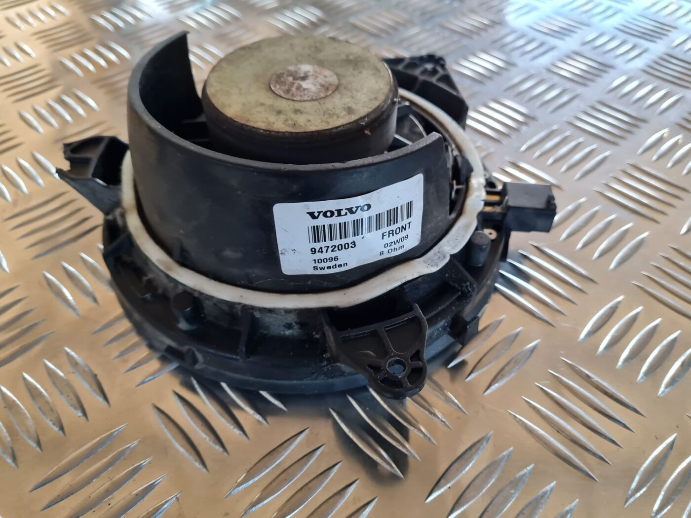 Durvju skaļrunis, apakšā priekš VOLVO V70 2002 ASHGOLD