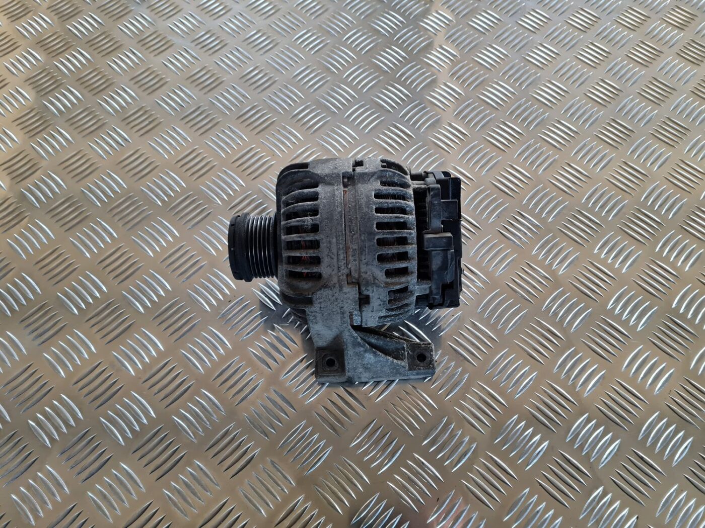 Ģenerators priekš VOLVO V70 2002 ASHGOLD