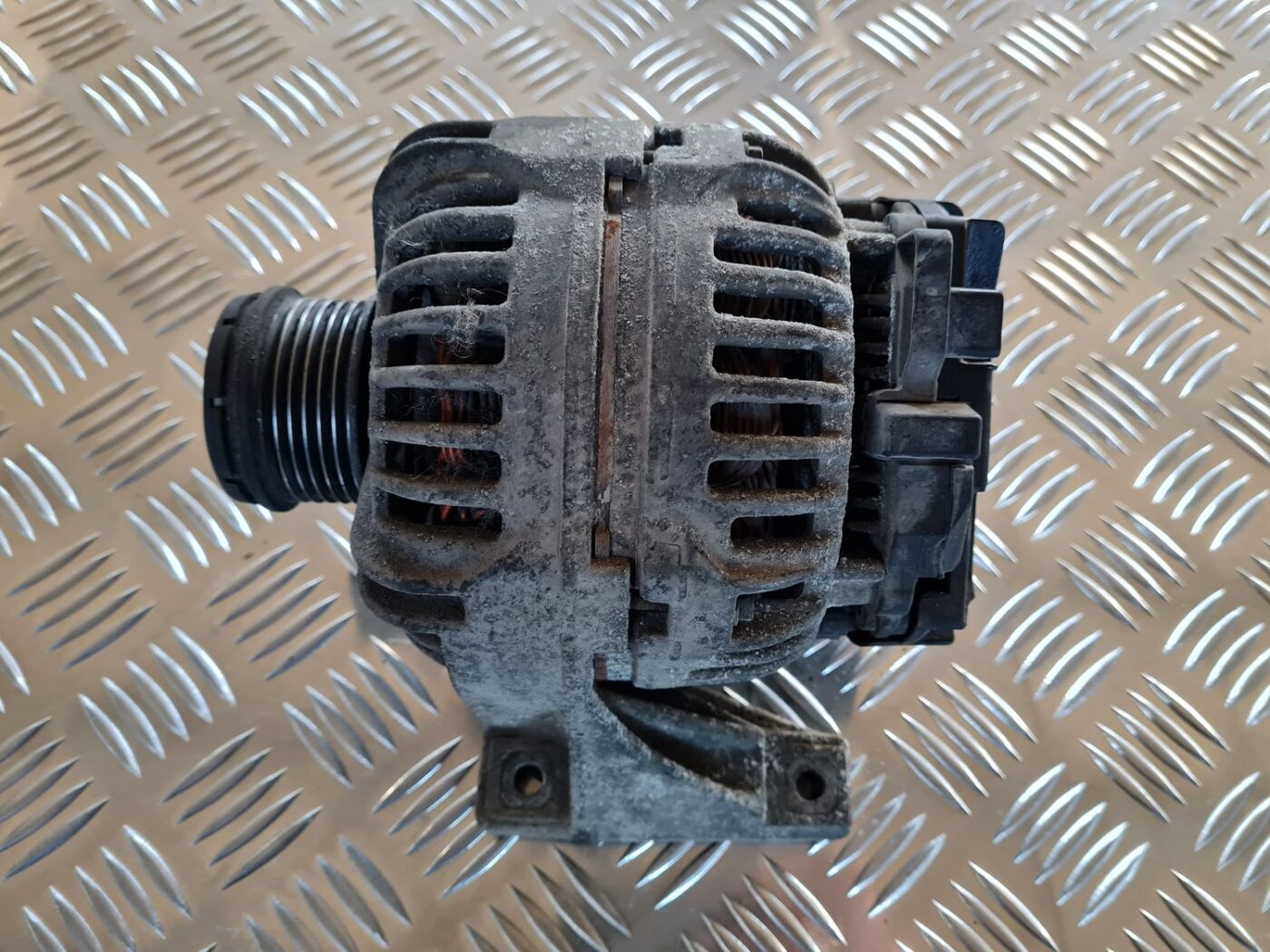 Ģenerators priekš VOLVO V70 2002 ASHGOLD