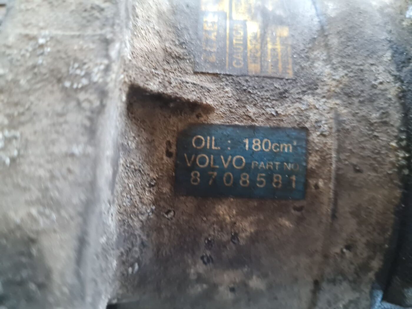 Gaisa kondicioniera kompresors priekš VOLVO V70 2002 ASHGOLD 3 Gaisa kondicioniera kompresors priekš VOLVO V70 2002 ASHGOLD