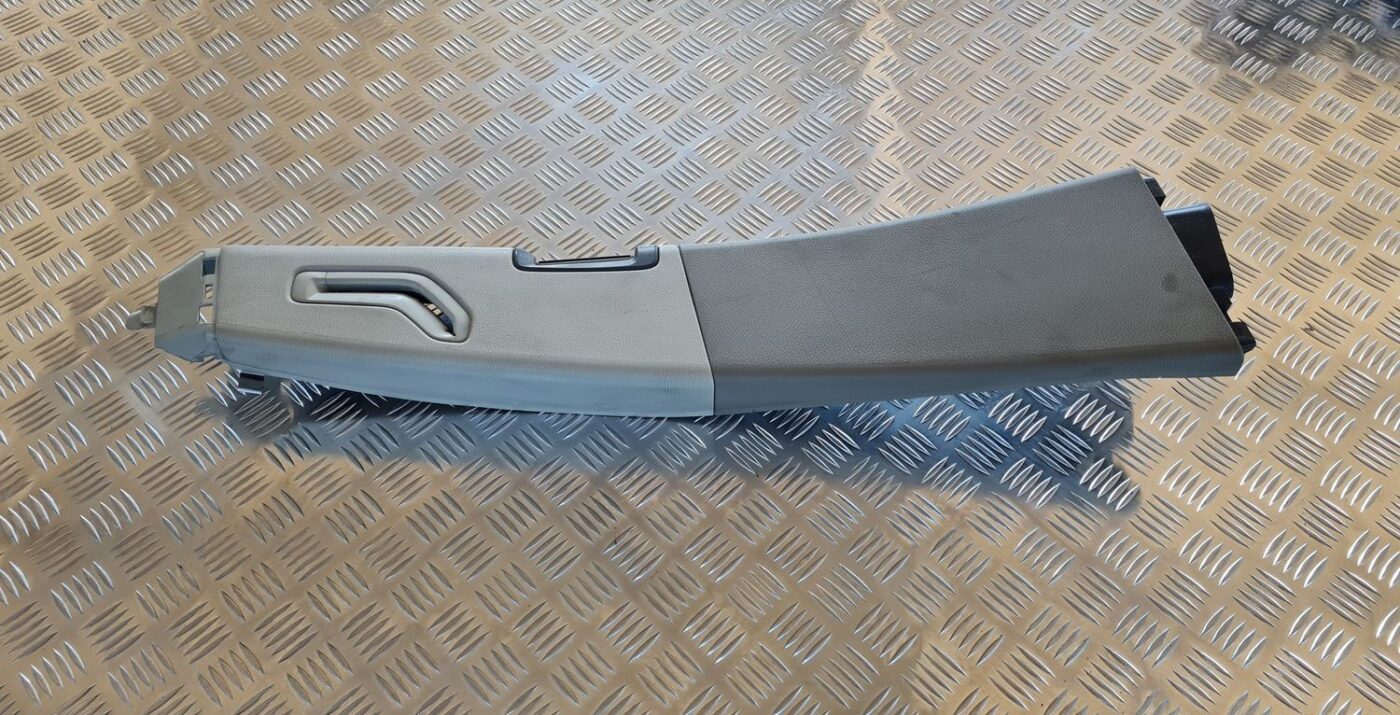 Vidējas salona statnes apdare priekš VOLVO V70 2002 ASHGOLD