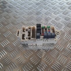 Drošinātāju bloks priekš MITSUBISHI LANCER 2006