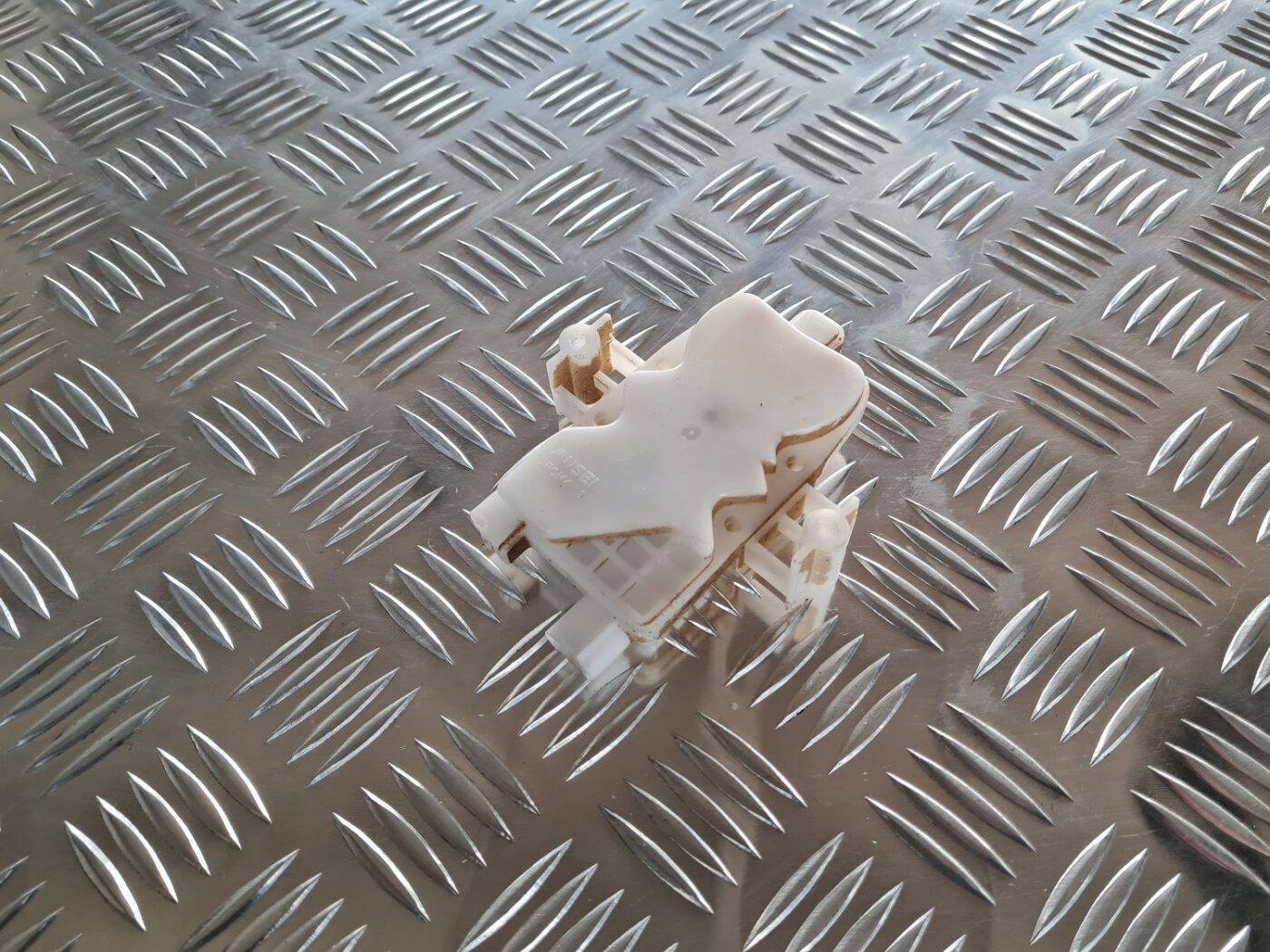 Centrālas atslēgas motors priekš MITSUBISHI LANCER 2006 2 Centrālas atslēgas motors priekš MITSUBISHI LANCER 2006