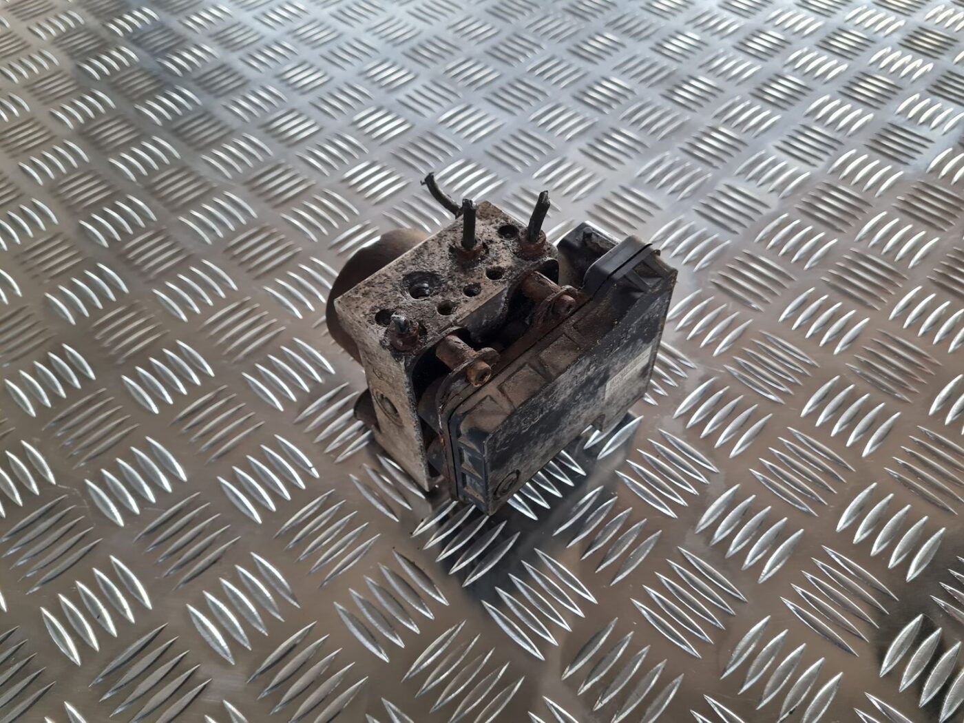 ABS bloks priekš MITSUBISHI LANCER 2006