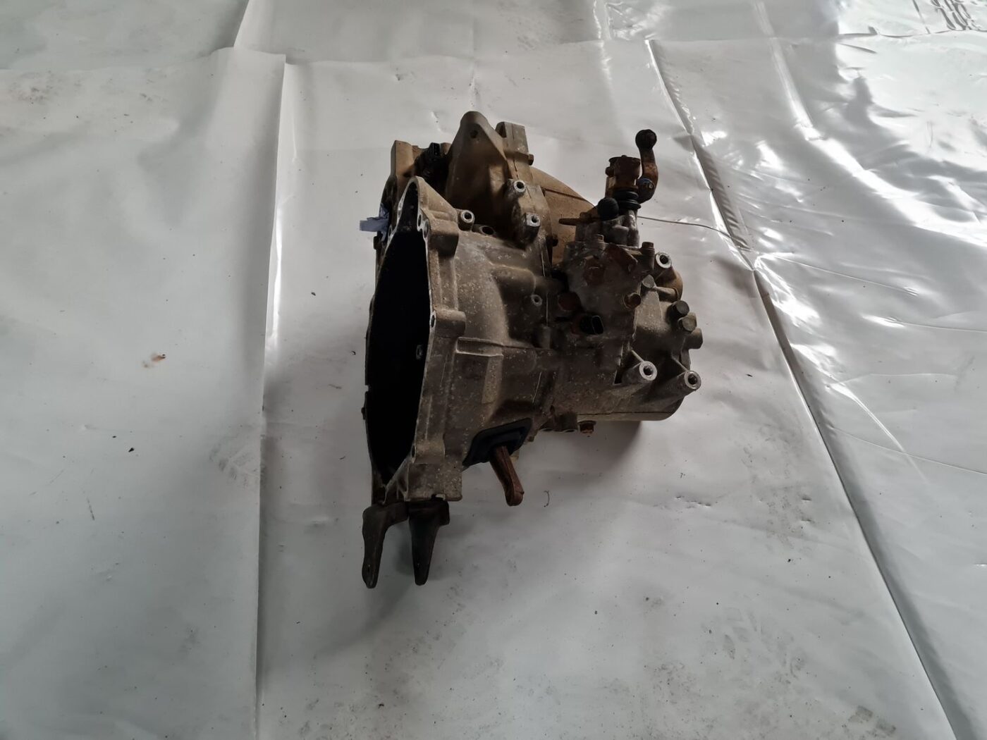 Mehāniska pārnesumkārba priekš MITSUBISHI LANCER 2006 2 Mehāniska pārnesumkārba priekš MITSUBISHI LANCER 2006