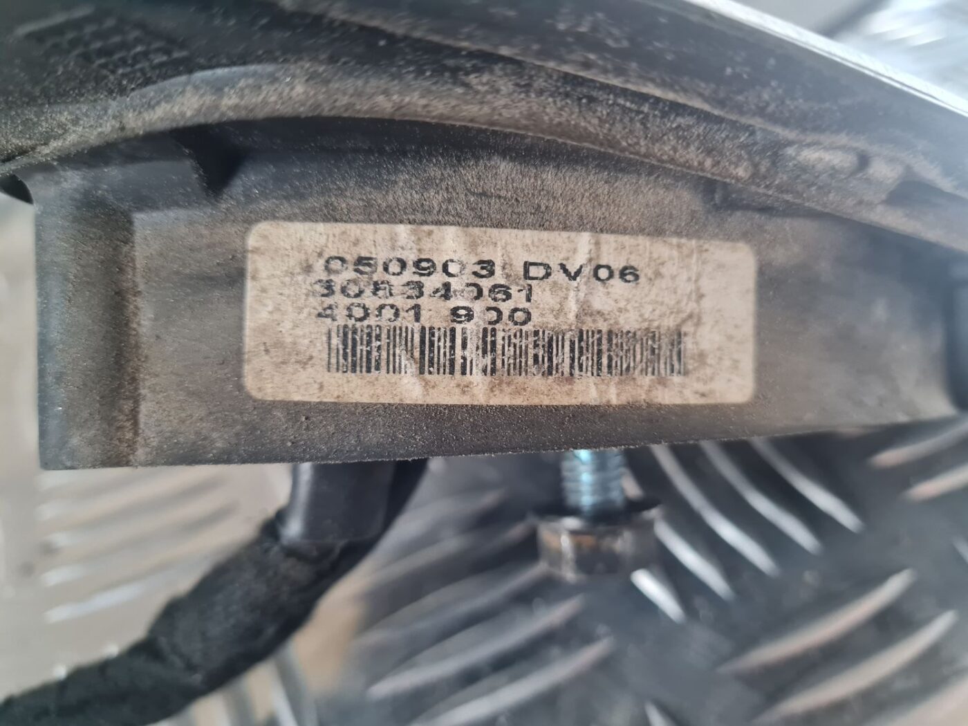 Ārējais spogulis, pa labi priekš VOLVO V70 2003 SILVER 3 Ārējais spogulis, pa labi priekš VOLVO V70 2003 SILVER