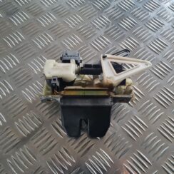 Bagāžnieka vāka slēdzene priekš VOLVO V70 2003 SILVER