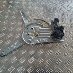 Stikla pacelšanas mehānisms priekšējais labais priekš VOLVO V70 2003 SILVER