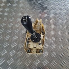 Ātrumu pārslēgšanas slēdzis priekš VOLVO V70 2003 SILVER