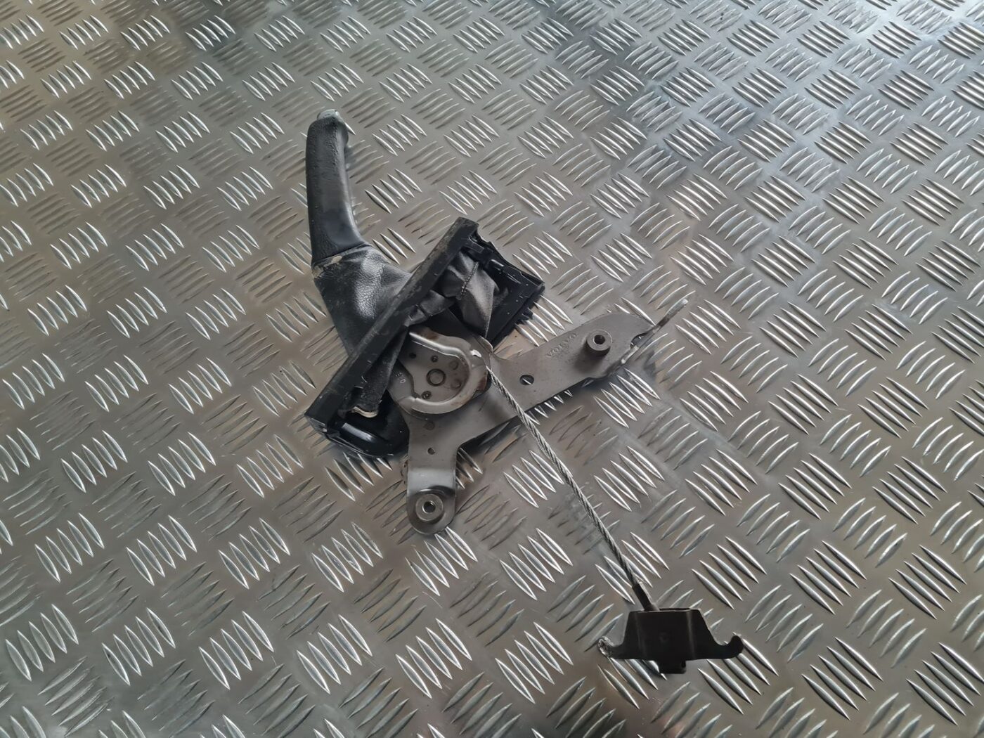 Stāvbremzes svira priekš VOLVO V70 2003 SILVER