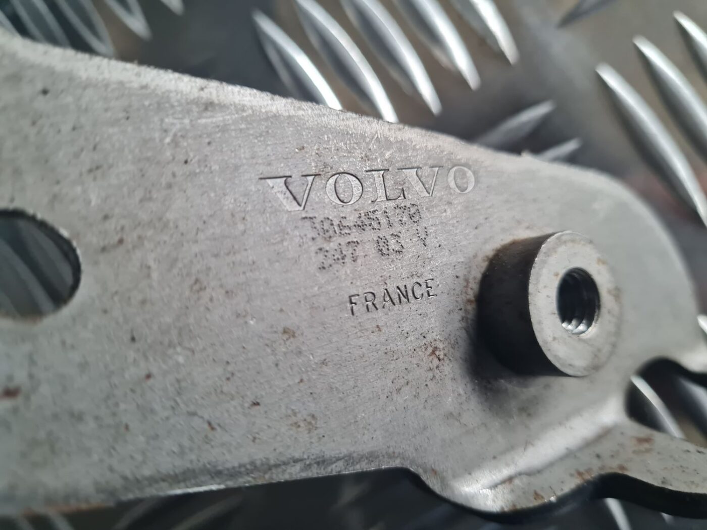 Stāvbremzes svira priekš VOLVO V70 2003 SILVER