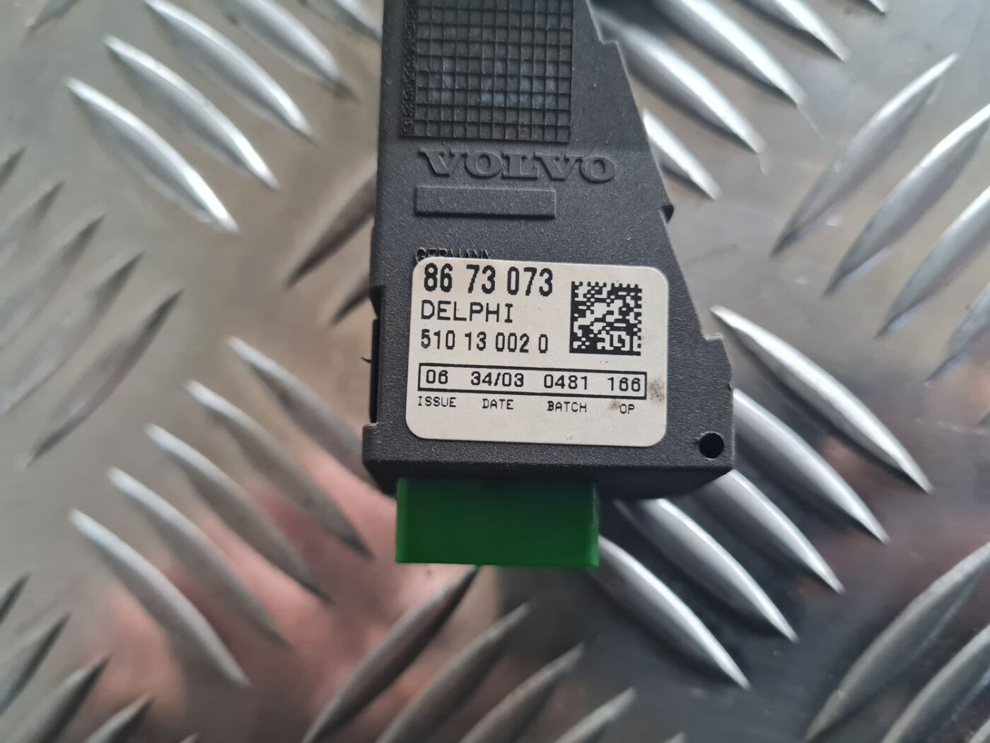 Imobilaizera devējs priekš VOLVO V70 2003 SILVER 3 Imobilaizera devējs priekš VOLVO V70 2003 SILVER