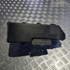 Drošinātāju kārbas korpuss priekš VOLVO V70 2003 SILVER