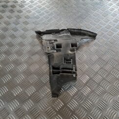 Priekšēja bufera labais kronšteins priekš VOLVO V70 2003 SILVER