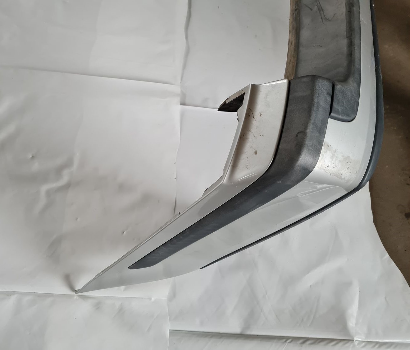 Aizmugures buferis priekš VOLVO V70 2003 SILVER