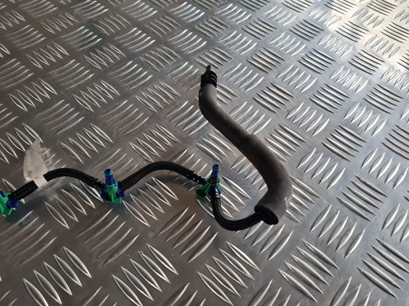 Degvielas atgriešanas caurule priekš CITROEN C4 2018 3 Degvielas atgriešanas caurule priekš CITROEN C4 2018