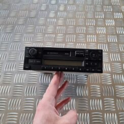 Automašīnas radio priekš VW PASSAT 2004 UNIVERSAL GREY