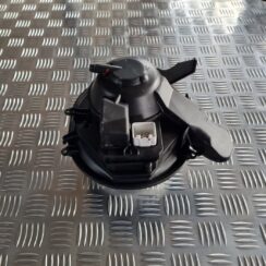 Salona ventilators priekš VOLVO S60 2008