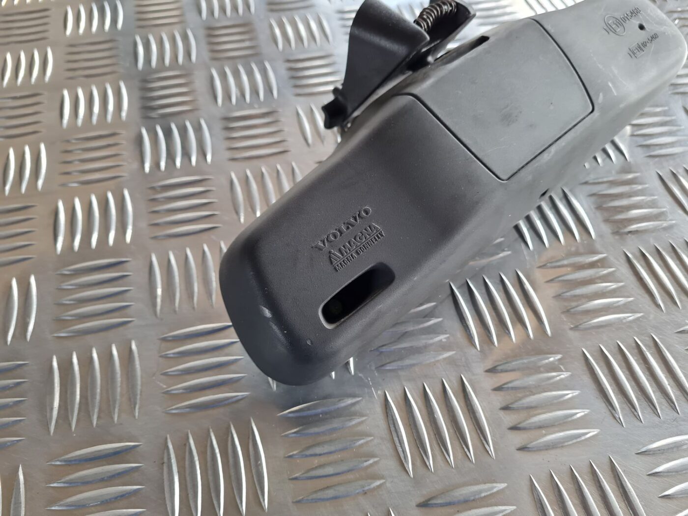 Salona atpakaļskata spogulis priekš VOLVO S60 2008 3 Salona atpakaļskata spogulis priekš VOLVO S60 2008