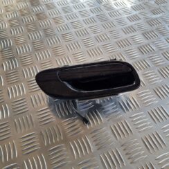 Priekšējāis labais durvju rokturis priekš VOLVO S60 2008