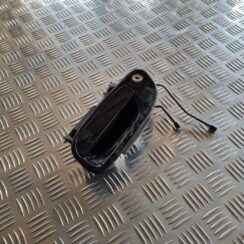 Aizmugurējais kreisais durvju rokturis priekš VOLVO S60 2008