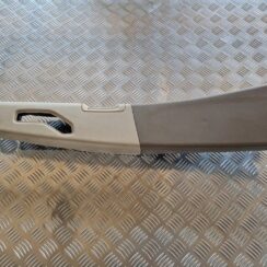 Vidējas salona statnes apdare priekš VOLVO S60 2008