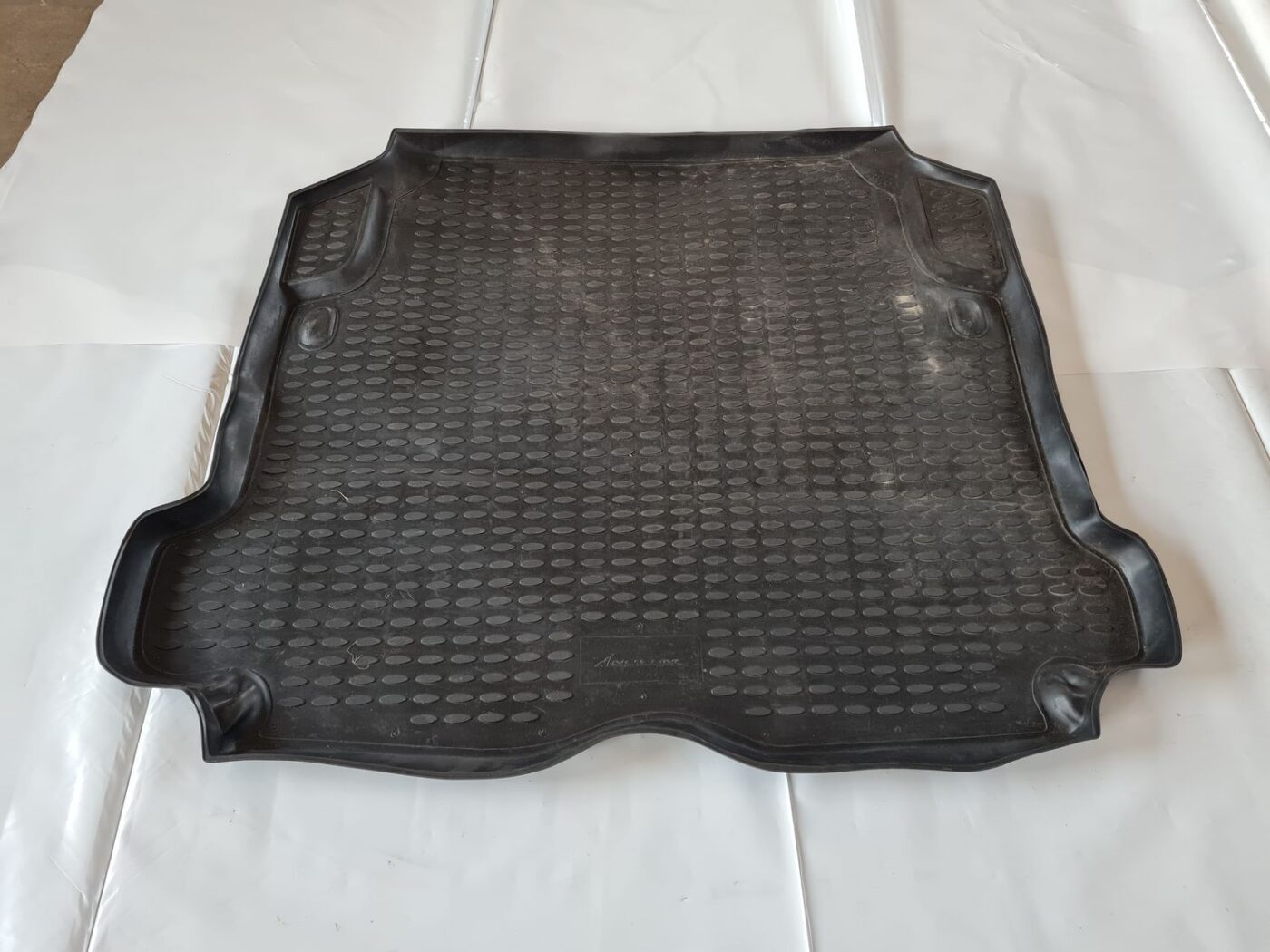 Bagāžnieka nodalījuma paklājs priekš VOLVO S60 2008 1 Bagāžnieka nodalījuma paklājs priekš VOLVO S60 2008