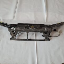 Priekšējā radiatora rāmja augšēja daļa priekš VOLVO S60 2008