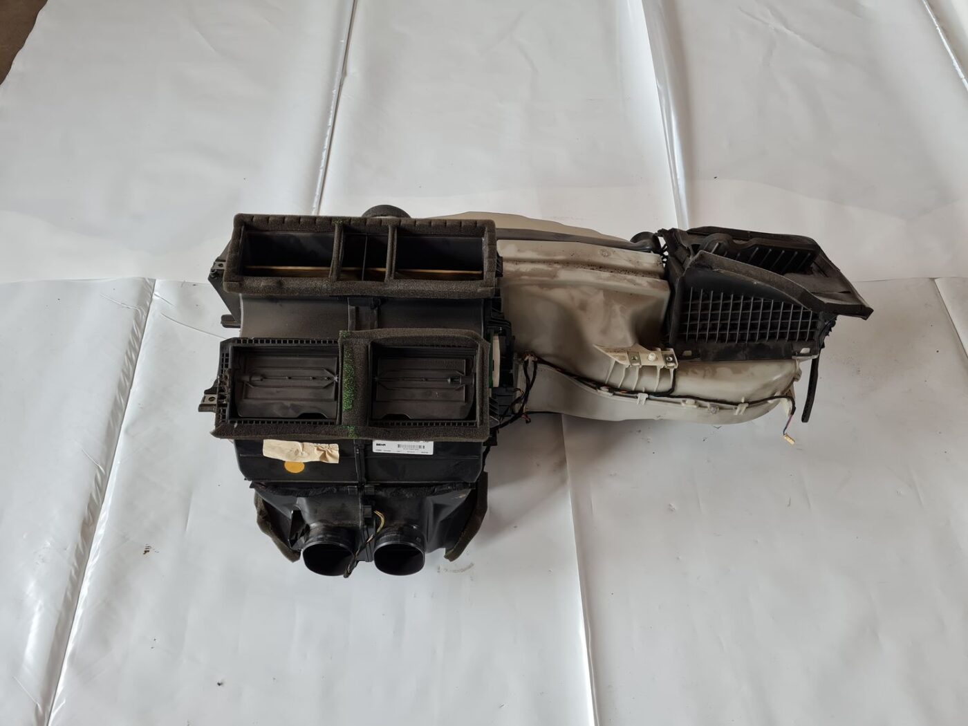 Salona sildītājs priekš VOLVO S60 2008