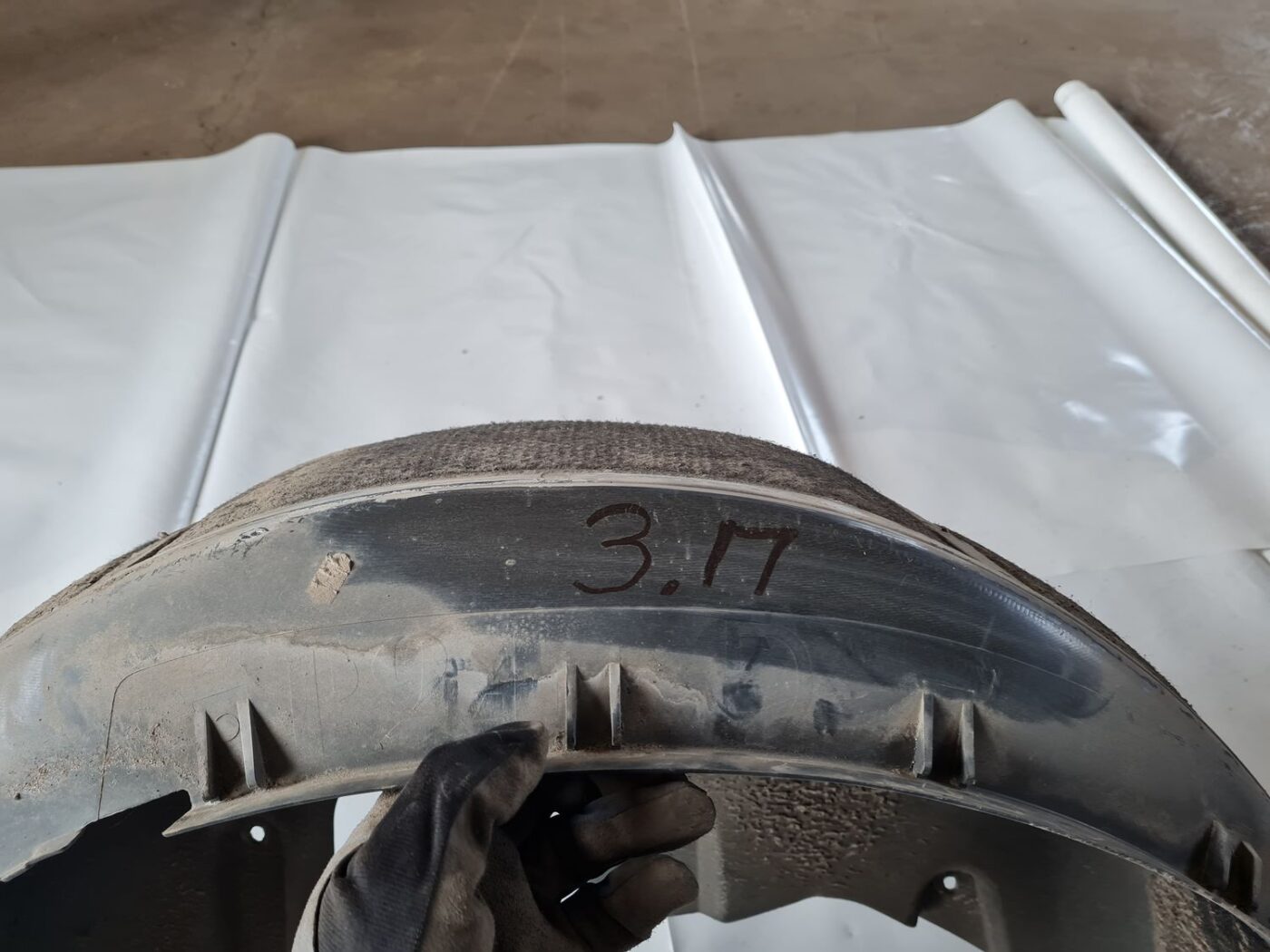 Aizmugurējais labais paspārns priekš VOLVO S60 2008