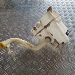 Mazgātāja šķidruma tvertne priekš SUBARU LEGACY 2010