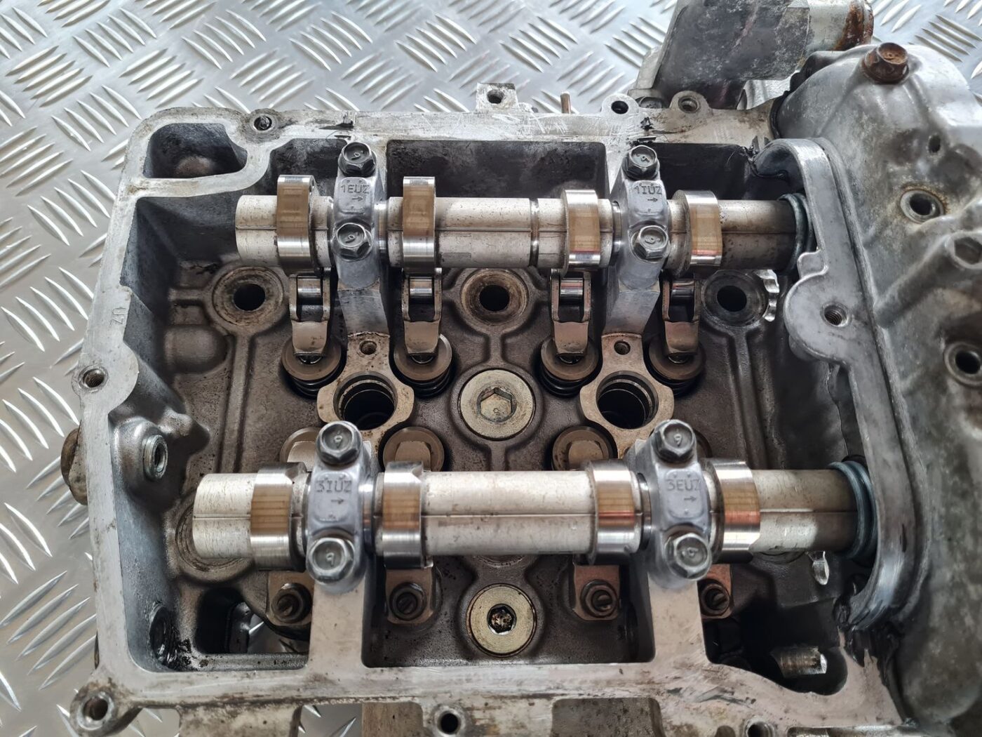 Dzinēja cilindra galva, labā priekš SUBARU LEGACY 2010