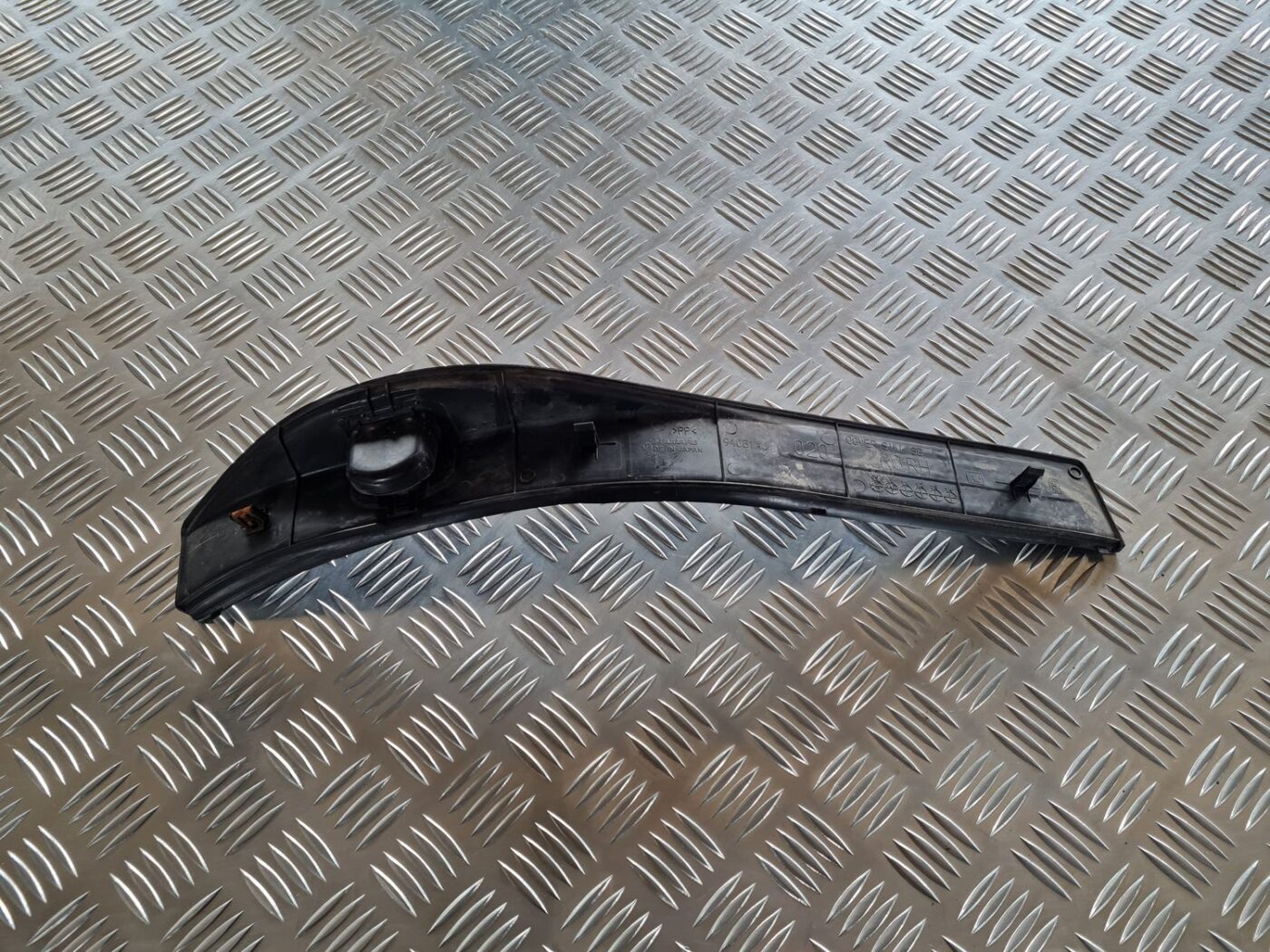 Sliekšņa aizmugurēja laba uzlika (salonā) priekš SUBARU LEGACY 2010 2 Sliekšņa aizmugurēja laba uzlika (salonā) priekš SUBARU LEGACY 2010