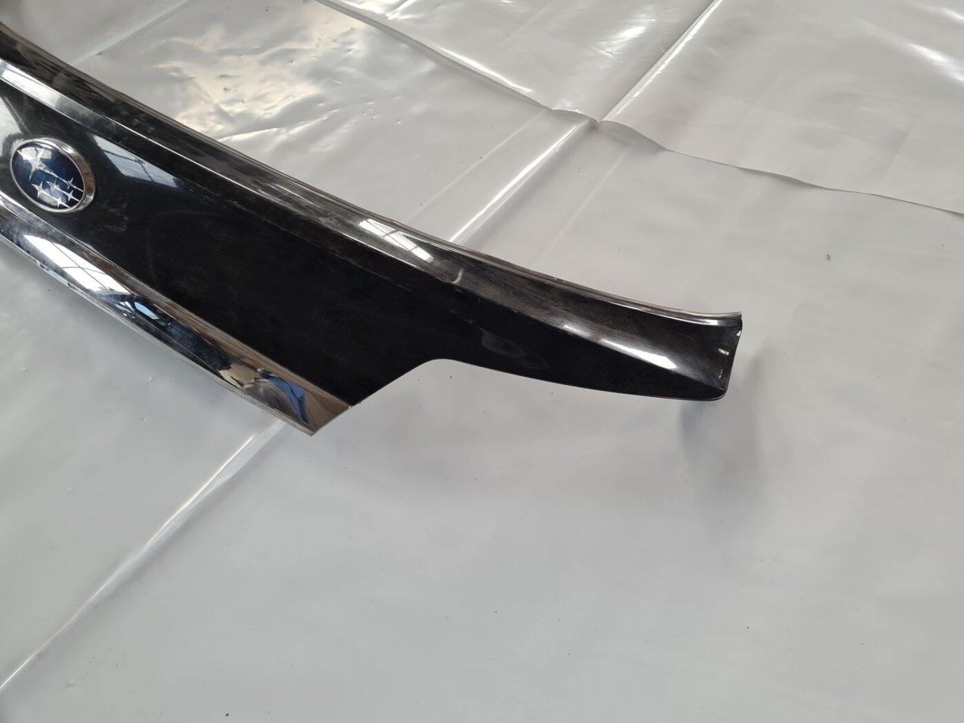 Numura zīmes gaismas uzlika komplektā priekš SUBARU LEGACY 2010