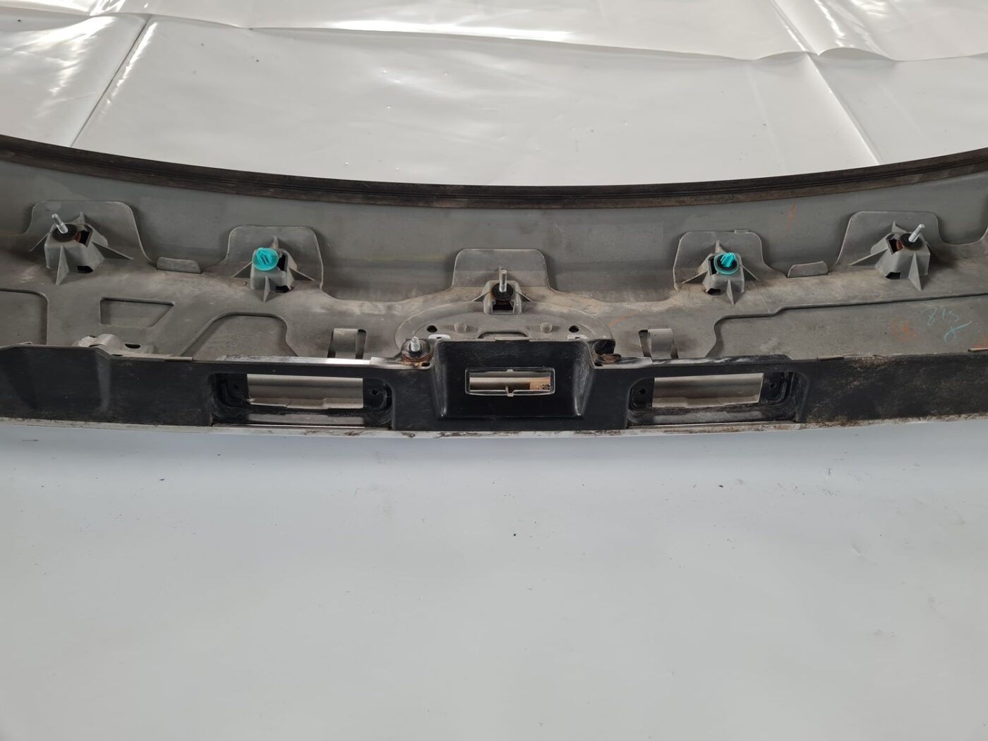 Numura zīmes gaismas uzlika komplektā priekš SUBARU LEGACY 2010