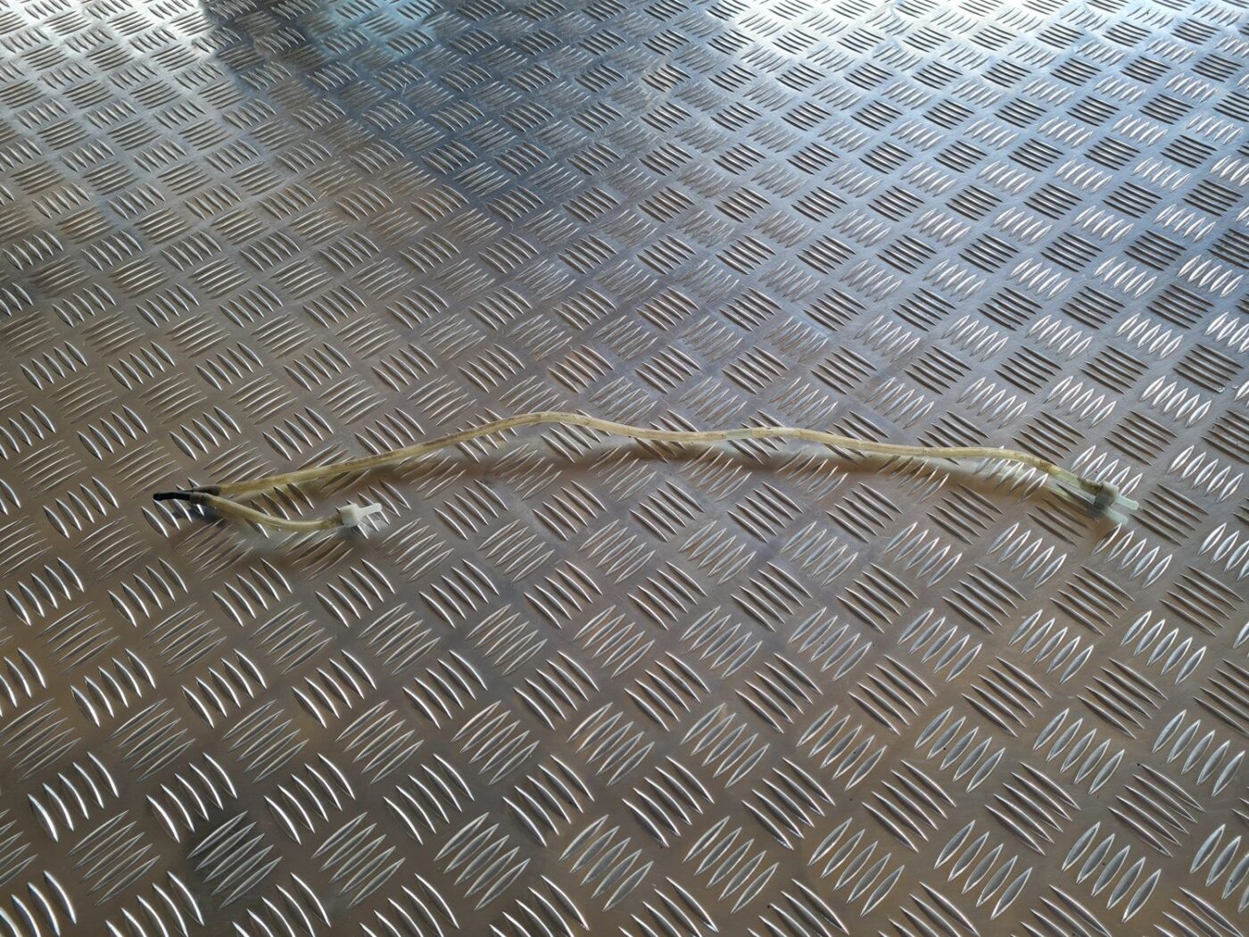 Vējstikla mazgāšanas šķidruma sprauslu šļūtene priekš SUBARU LEGACY 2010 1 Vējstikla mazgāšanas šķidruma sprauslu šļūtene priekš SUBARU LEGACY 2010