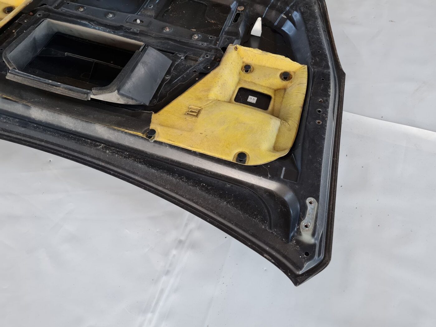 Pārsegs priekš SUBARU LEGACY 2010