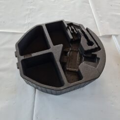 Bagāžnieka nodalījuma instrumentu ieliktnis priekš SUBARU LEGACY 2010