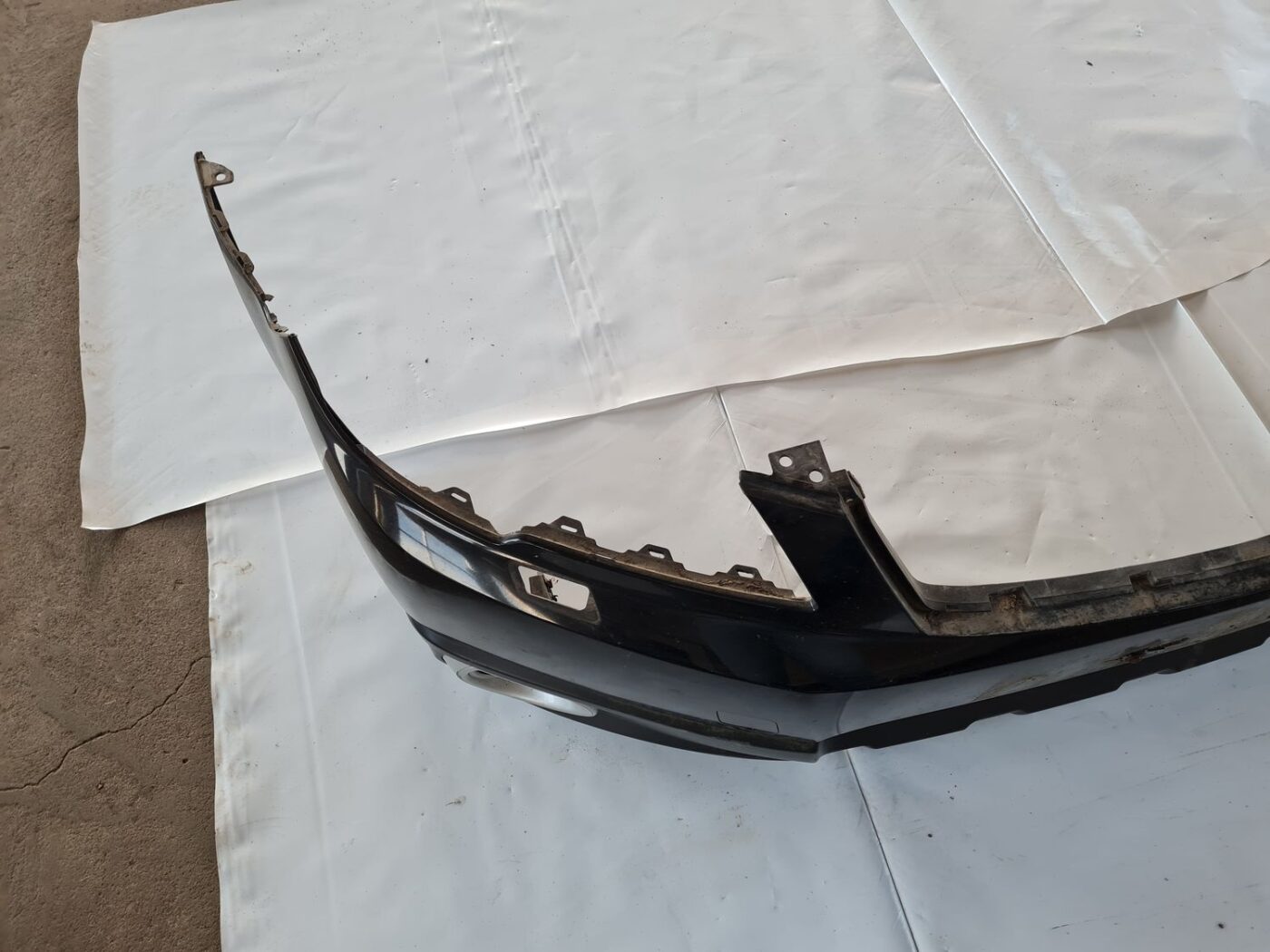 Priekšējais buferis priekš SUBARU LEGACY 2010 8 Priekšējais buferis priekš SUBARU LEGACY 2010